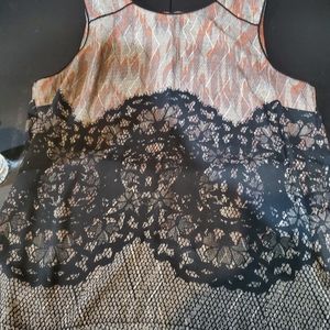 XL sleeveless blouse